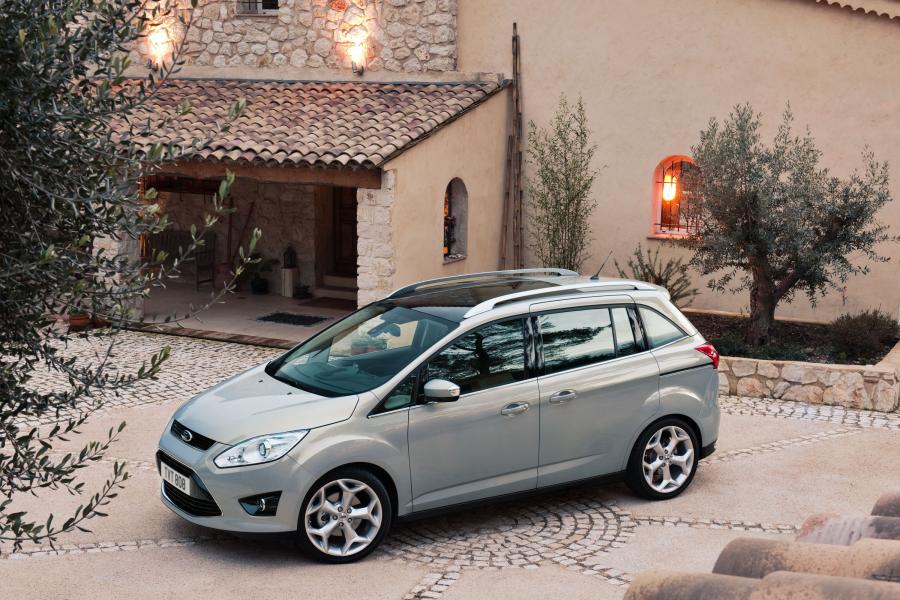  Ford Grand C-Max 2010 года  (фото 26 из 56)